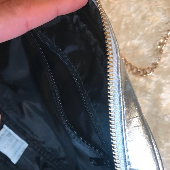 NWT Victoria’s Secret silver crossbody purse - Picture 7 of 8